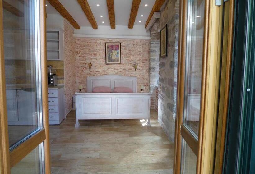 اتاق اکونومی, Apartments đukić