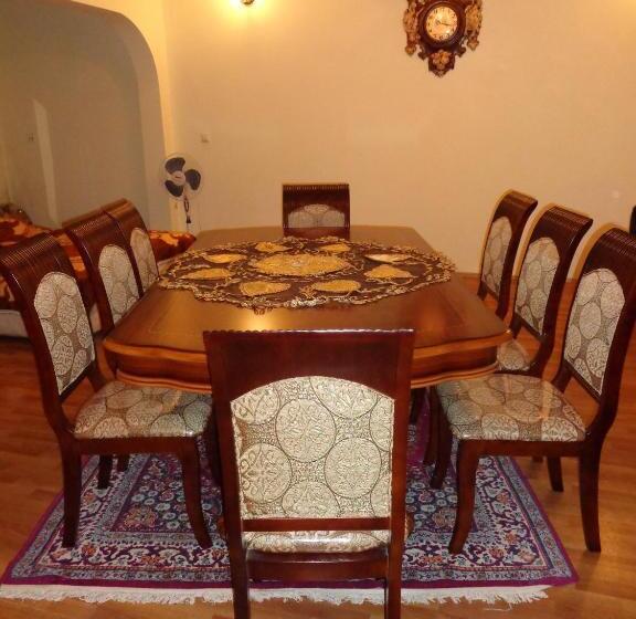 آپارتمان 1 خوابه, Private House In Batumi