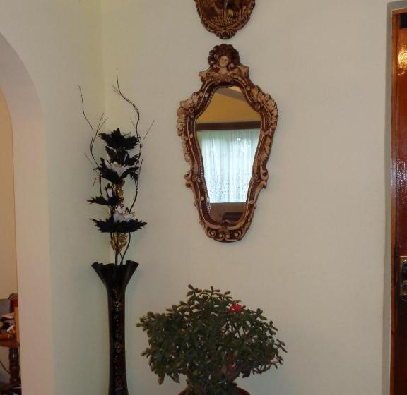 آپارتمان 1 خوابه, Private House In Batumi