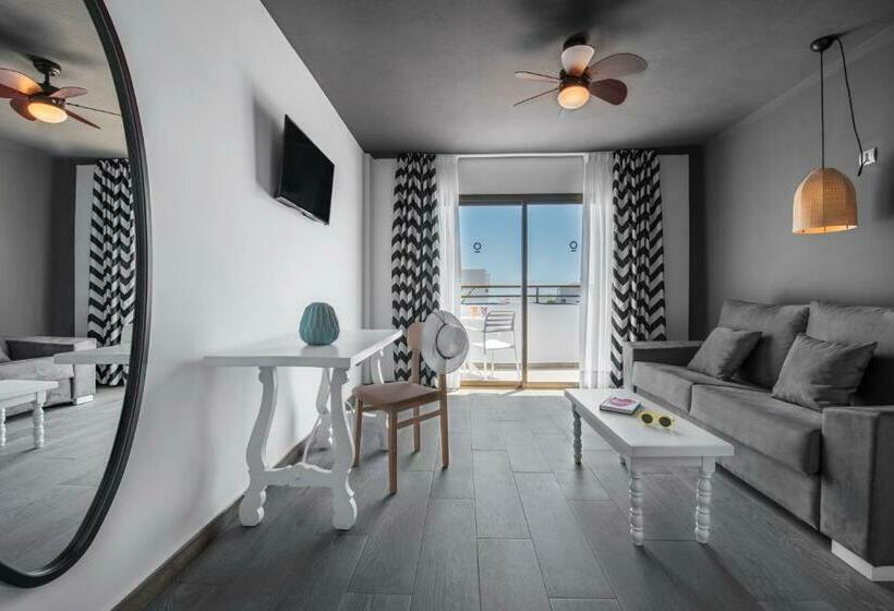 استودیوی استاندارد, Aparthotel Vibra Mogambo