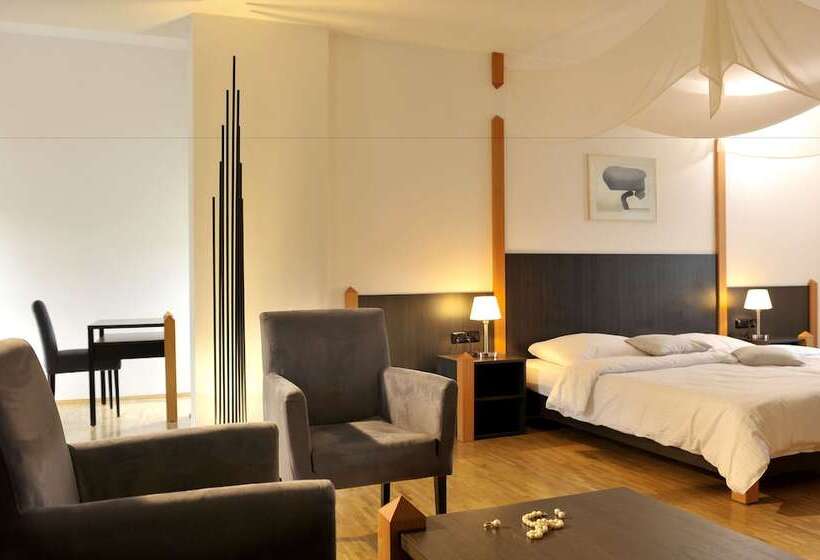 Quarto Estandar, Breuer S Rudesheimer Schloss