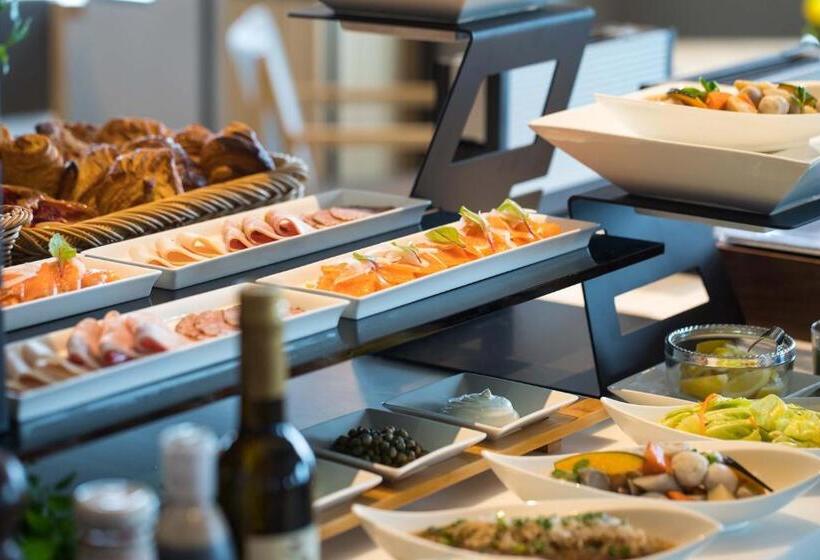 اتاق لوکس با تخت بزرگ, Cerulean Tower Tokyu Hotel, A Pan Pacific Partner