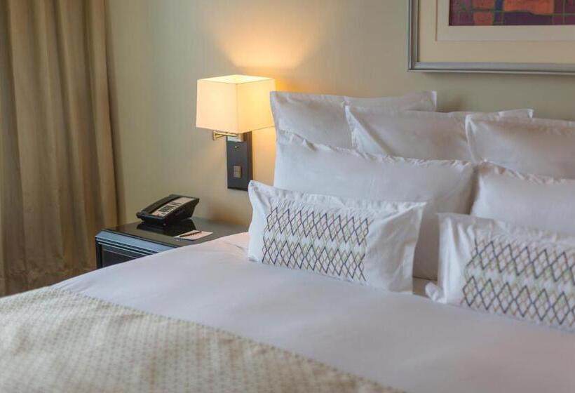 اتاق اجرایی, Delfines Hotel & Convention Center