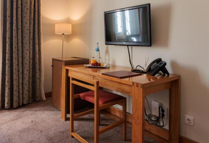 Quarto Familiar Superior, Pousada De Ourém   Fátima