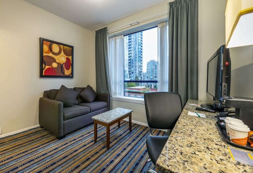 סוויטה, Quality Inn & Suites
