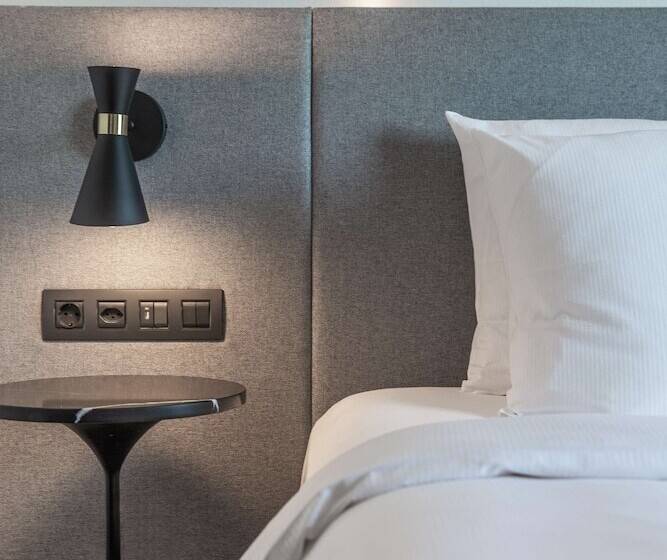Семейный Номер, Radisson Hotel Zurich Airport
