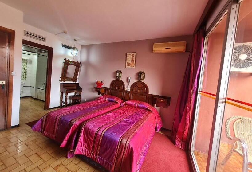 Standard Room with Balcony, Tachfine
