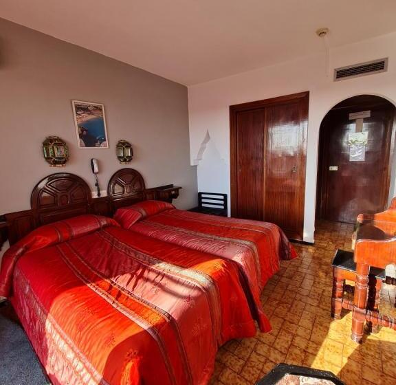 Standard Room with Balcony, Tachfine