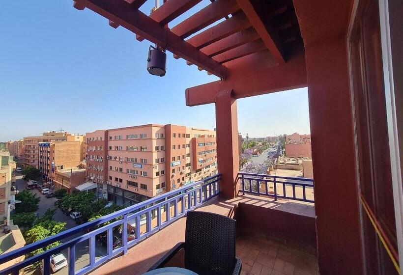 Standard Triple Room with Balcony, Tachfine