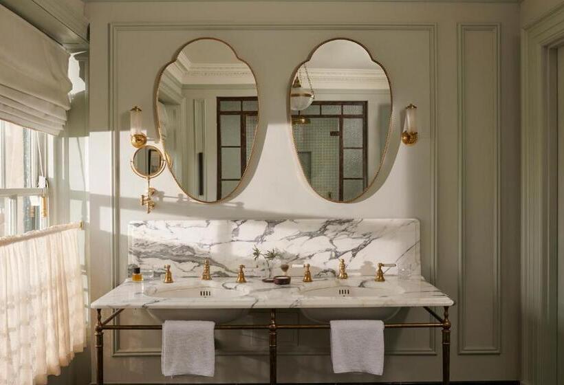 سوئیت رویال, The Gleneagles
