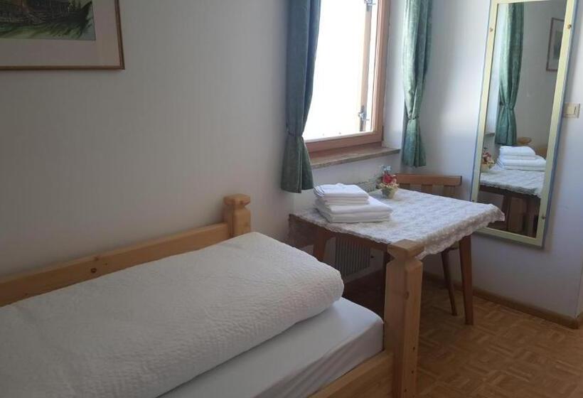 Четырехместный Номер Стандарт, Panorama Restaurant Sterzingerhaus 1.930m