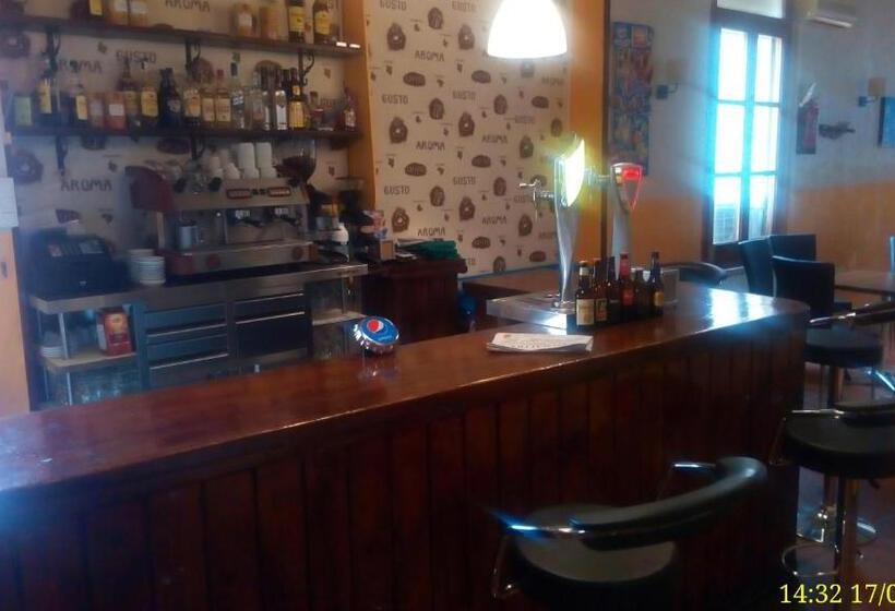 Номер Стандарт Трехместный, Hostal De La Villa Molinos