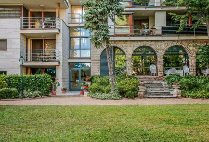 آپارتمان 1 خوابه با بالکن, The Bluedeck Wellness Apartment
