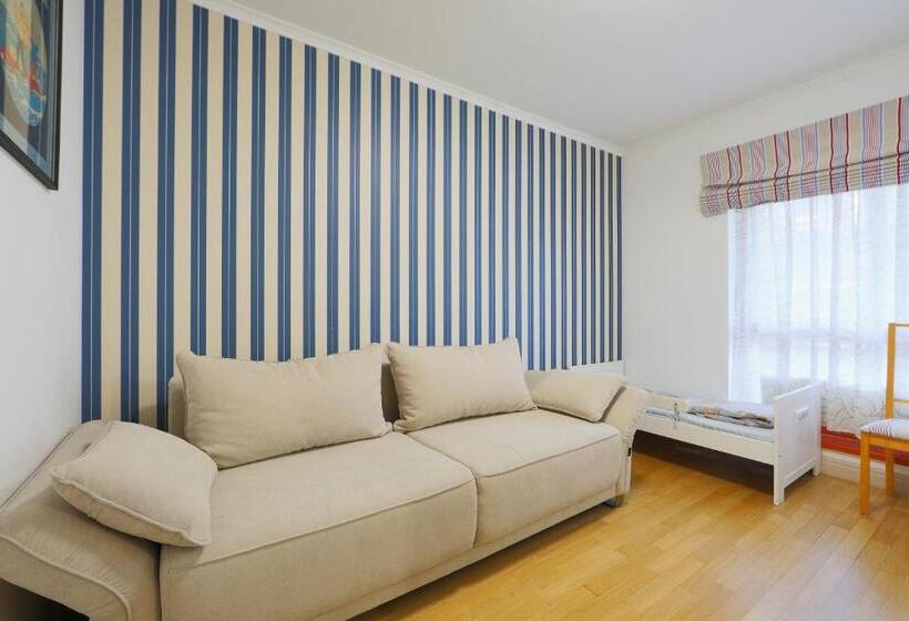 آپارتمان 1 خوابه با بالکن, The Bluedeck Wellness Apartment