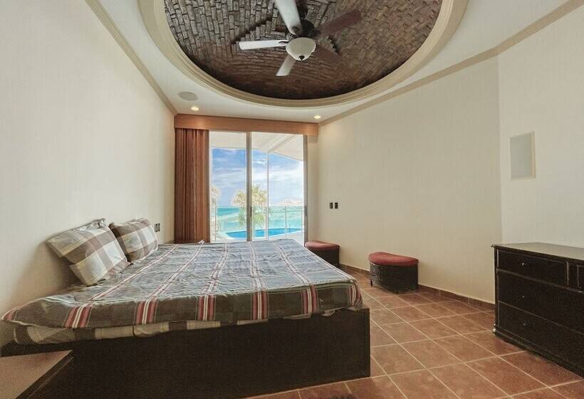 Апартаменты Comfort 2 Спальни, Esmeralda Beach Resort
