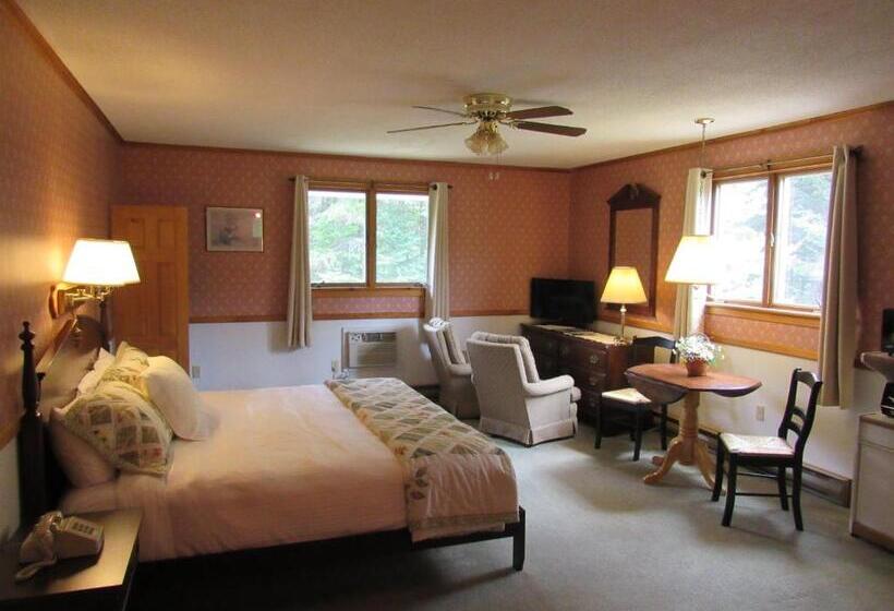 Номер Deluxe Кровать Кинг, Carlson S Lodge
