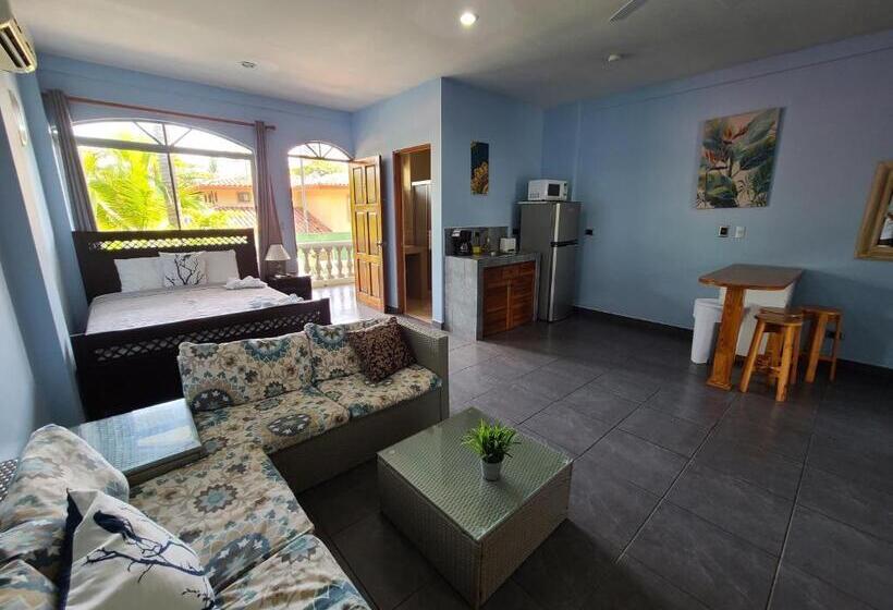 Люкс Повышенной Комфортности, Hermosa Beach House