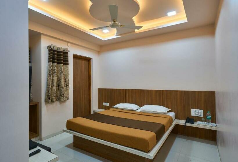 Номер Deluxe, Ramkrishna Inn