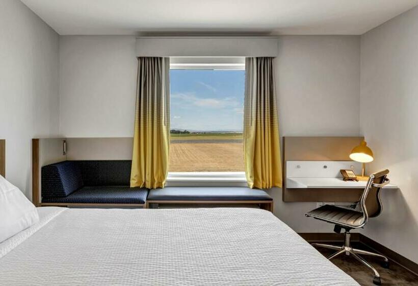 חדר סטנדרט עם מיטת קינג, Microtel Inn & Suites By Wyndham George