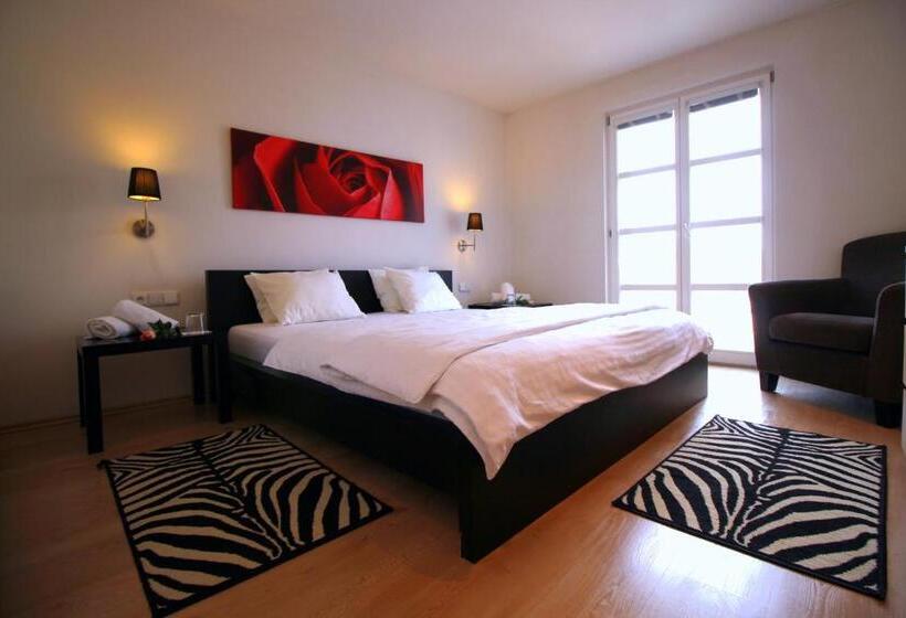 Апартаменты Comfort 2 Спальни, Penzion David