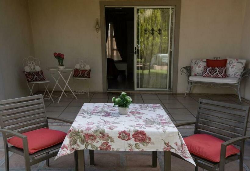 Студия Deluxe, The Falls Guest House