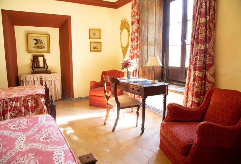Полулюкс, Cortijo El Esparragal