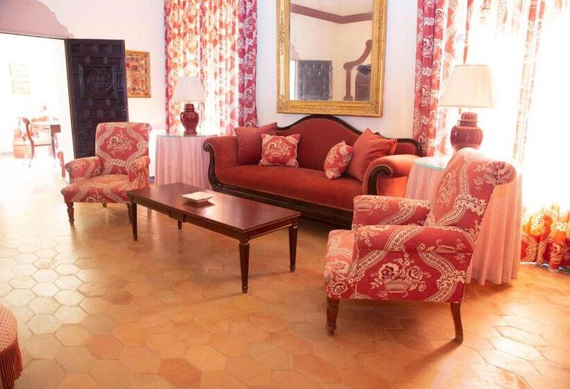 Полулюкс, Cortijo El Esparragal