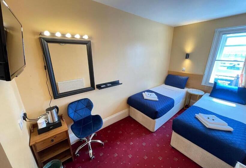 Quarto Triplo Estandar, Jubilee Hotel Victoria