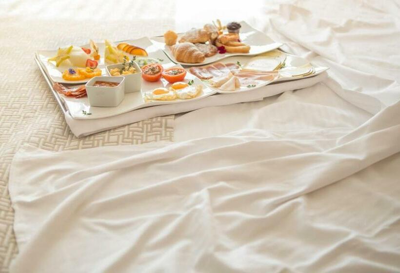 اتاق بزرگ با دسترسی به اسپا, Mon Port Hotel & Spa