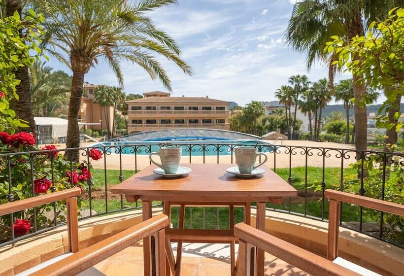 سوییت جونیور, Mon Port Hotel & Spa