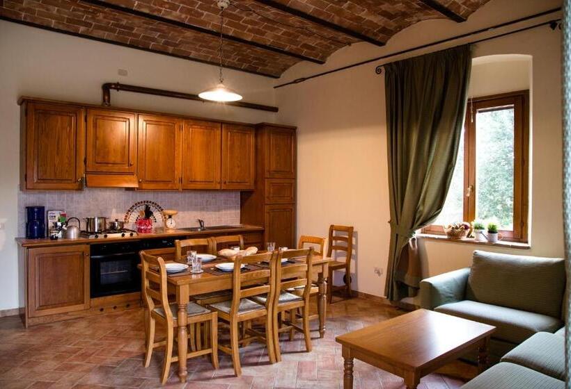 Апартаменты 3 Спальни, Tenuta Montemassi Podere Montauzzo