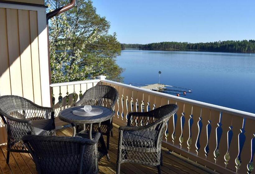 Люкс с Балконом, Håveruds Hotell Och Konferens