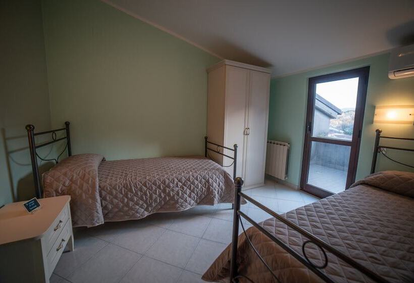 Family Connecting Room, B&b Oikos