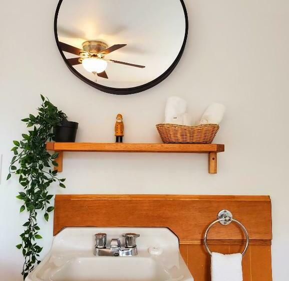 Номер Стандарт, Auberge De La Rive De Charlevoix   Auberge De Jeunesse Familiale Pour Voyageurs De Tous âges