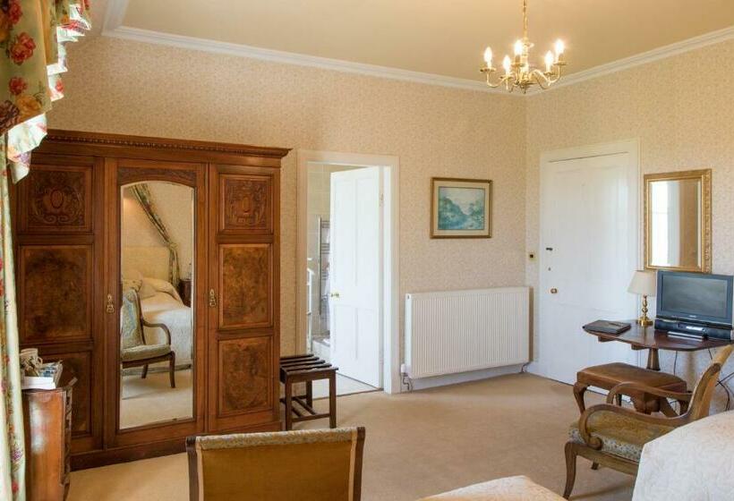 Номер Стандарт, Whitehouse Country House