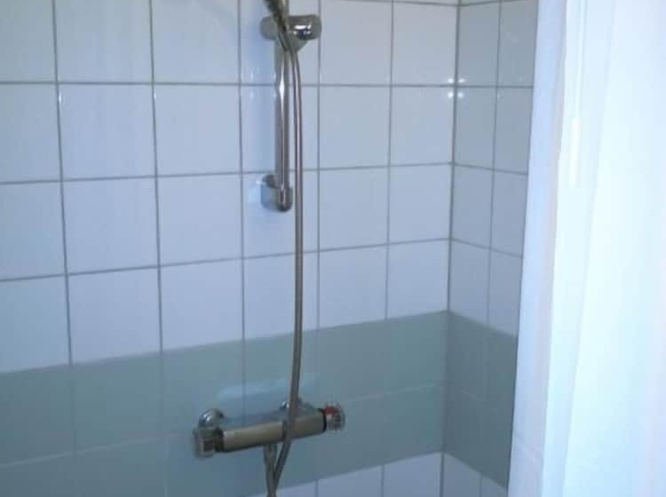 Семейный Номер, Docksta Hotell
