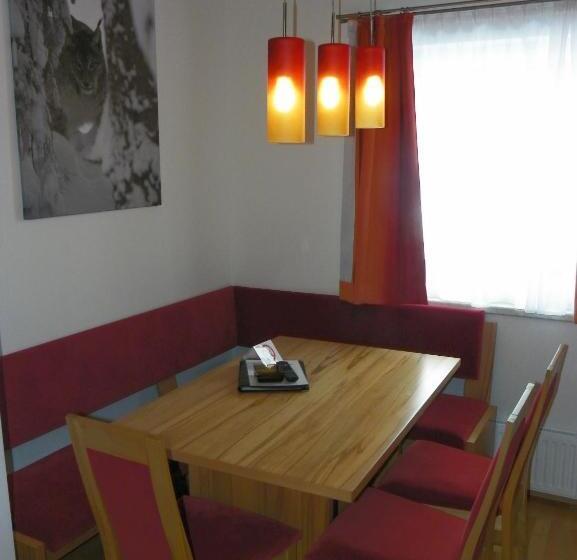 Апартаменты 2 Спальни с Балконом, Ferienwohnung Ski Hans