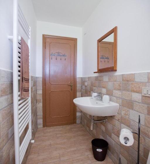 2 Bedrooms Apartment Mountain View, Agriturismo Podere Acqualoreto