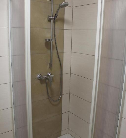 Apartamento 1 Dormitorio con Balcón, Gasthof S'schatzkastl