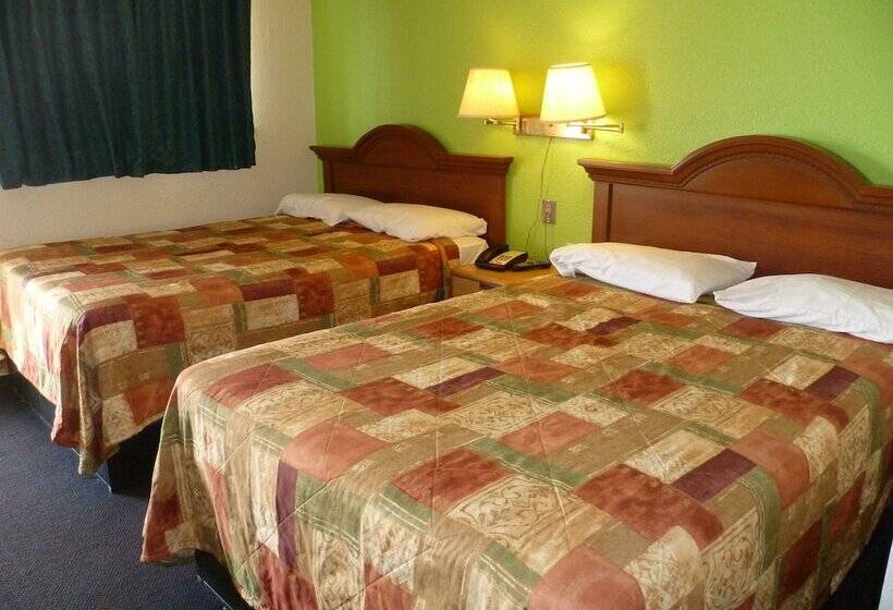 Номер Стандарт 2 Двуспальные Кровати, La Motel
