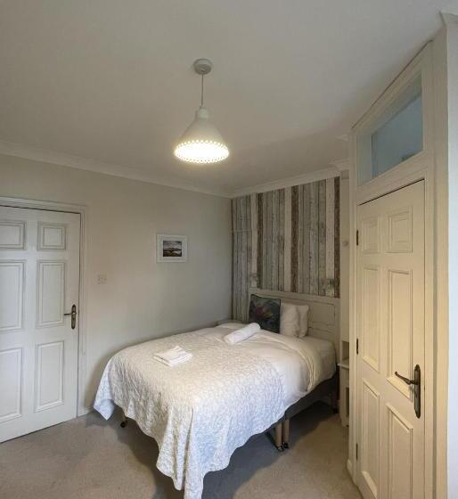 اتاق استاندارد یک نفره, Ardawn House