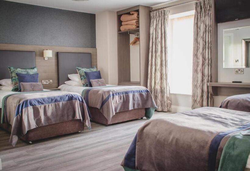 اتاق استاندارد چهار تخته, Barr Na Sraide Inn
