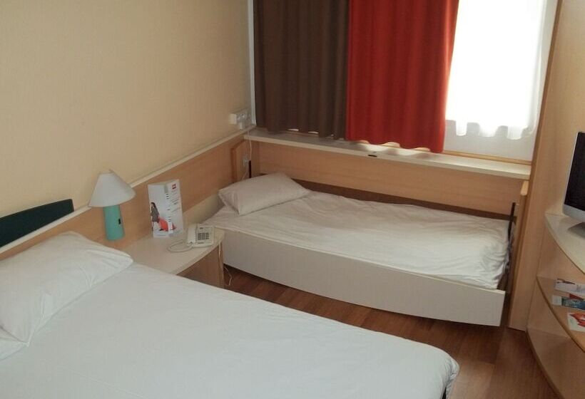 اتاق استاندارد, Ibis Poznan Stare Miasto
