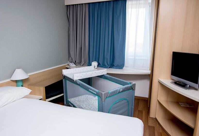 اتاق استاندارد, Ibis Poznan Stare Miasto