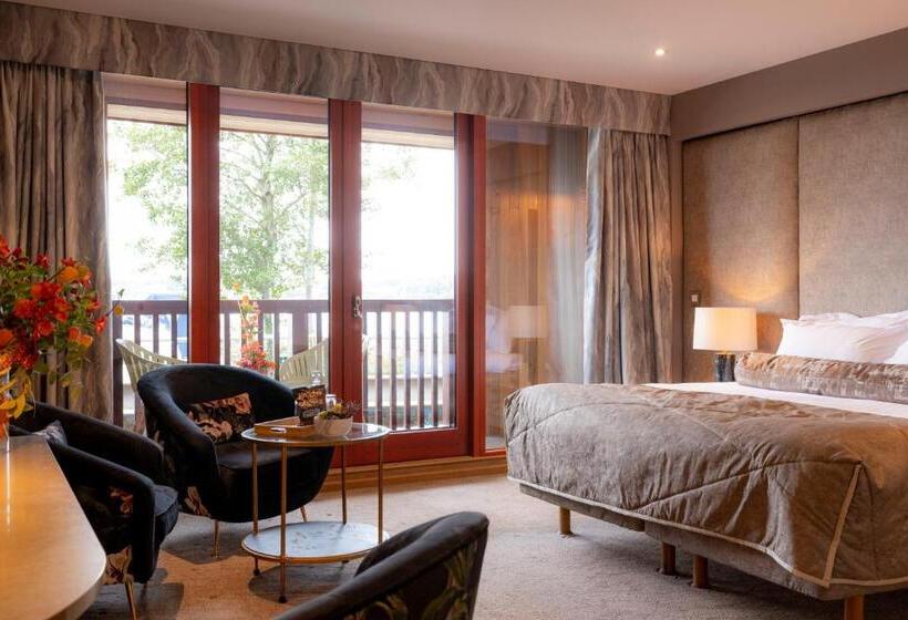 اتاق استاندارد با چشم‌انداز دریاچه, Wineport Lodge