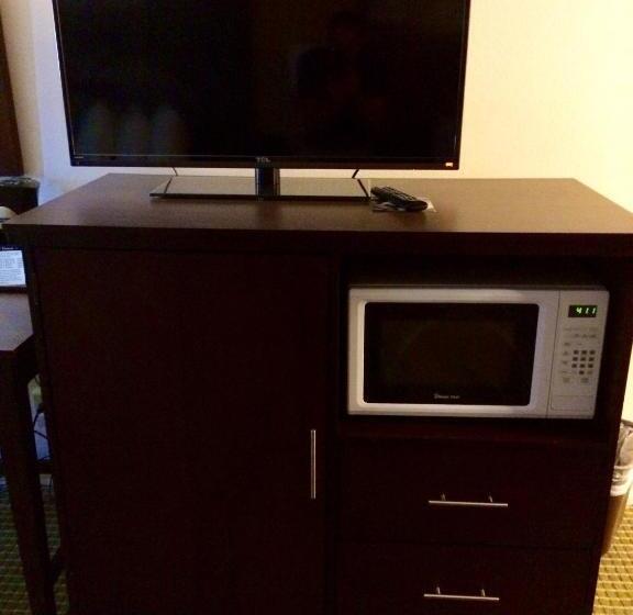 스탠다드 룸 킹사이즈 침대, Super 8 By Wyndham Idaho Falls