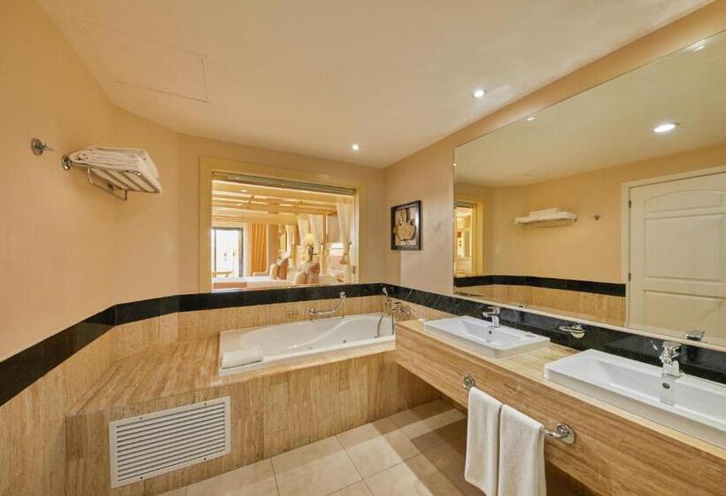 デラックスジュニアスイート, Bahia Principe Luxury Akumal - All Inclusive