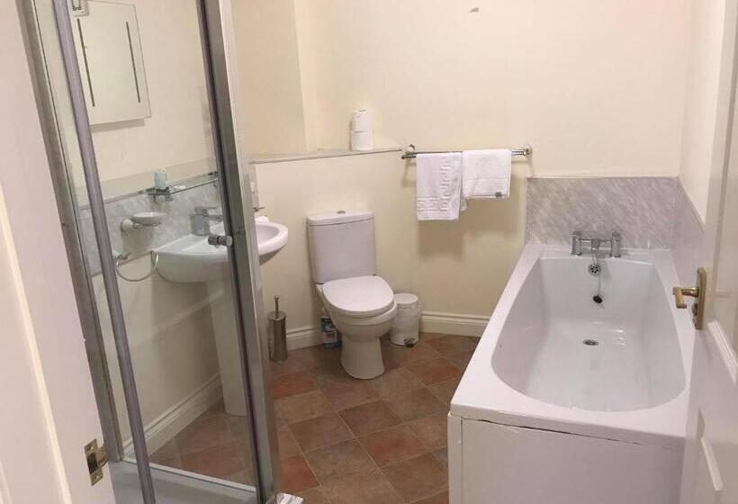 Family Suite, The Poltimore Inn