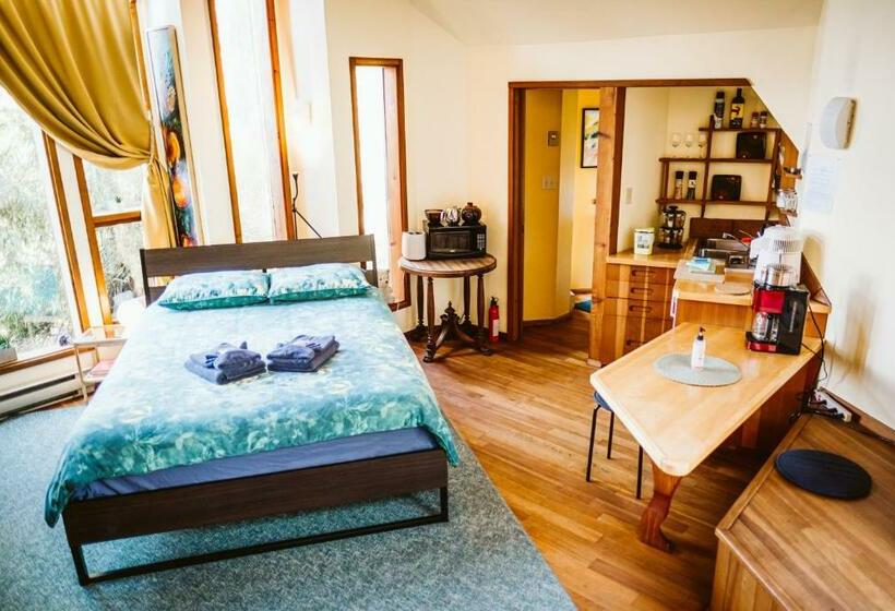 Люкс, Serenity By The Sea Retreats