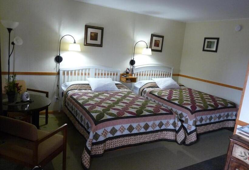 Четырехместный Номер Стандарт, Country Villa Motel